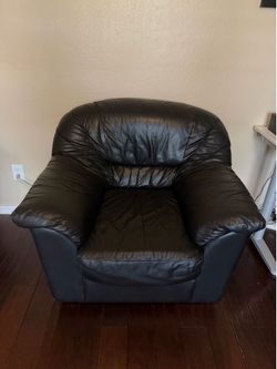 Black Leather-Look Oversized Armchair – No Tears, Smoke-Free Home
