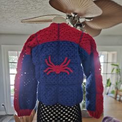 Spiderman sweater size 5
