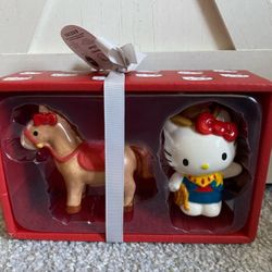 New Hello Kitty Bluesky Hello Kitty Cowboy Horse Salt  and Pepper Shakers 