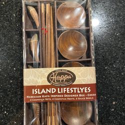 Island Lifestyles Wooden Sushi Serving Set Of 4 Chopsticks Rests Bowels & Box