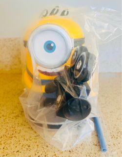 AMC Minions & Monsters Camera Cup New
