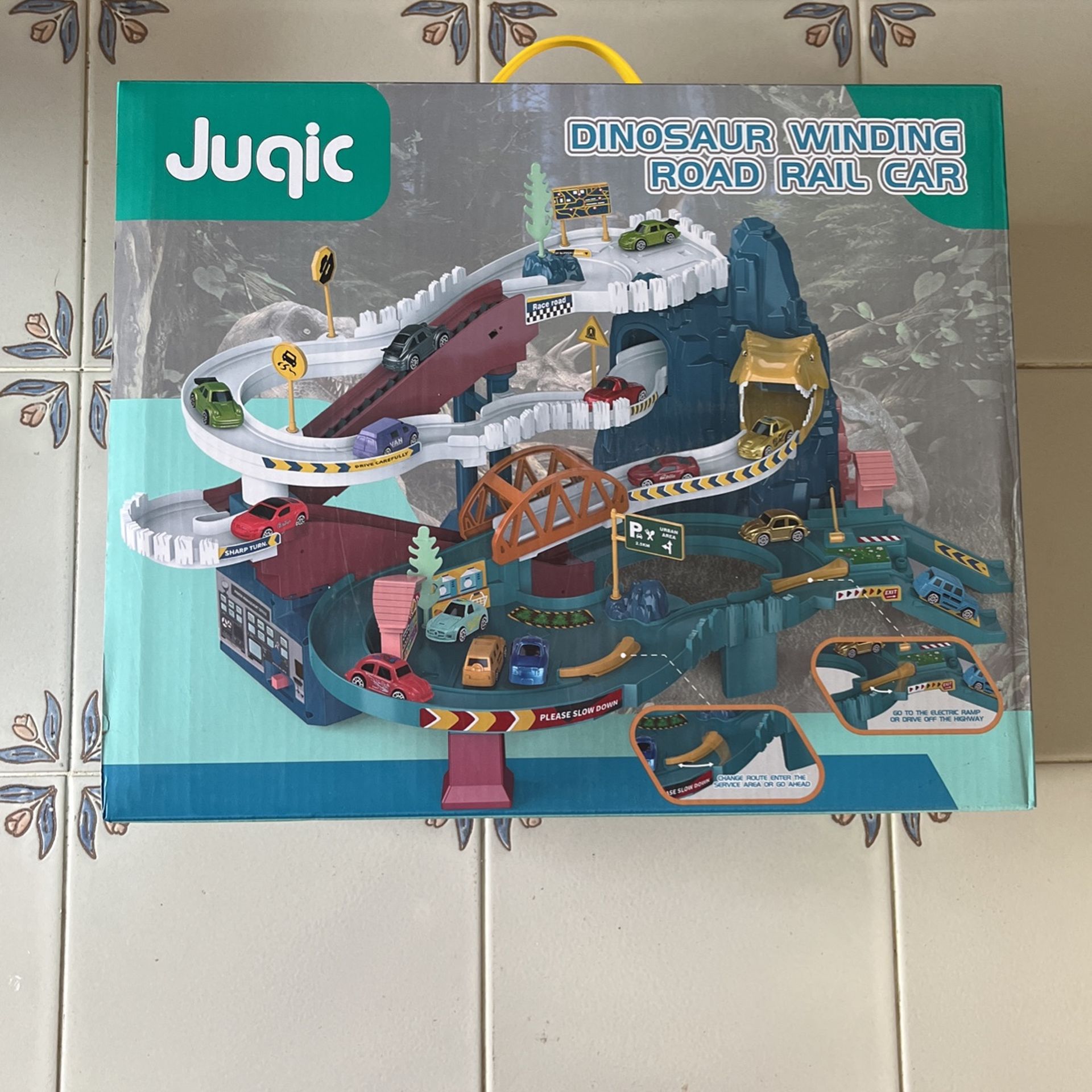 Juqic Dinosaur Winding Road Rail Car