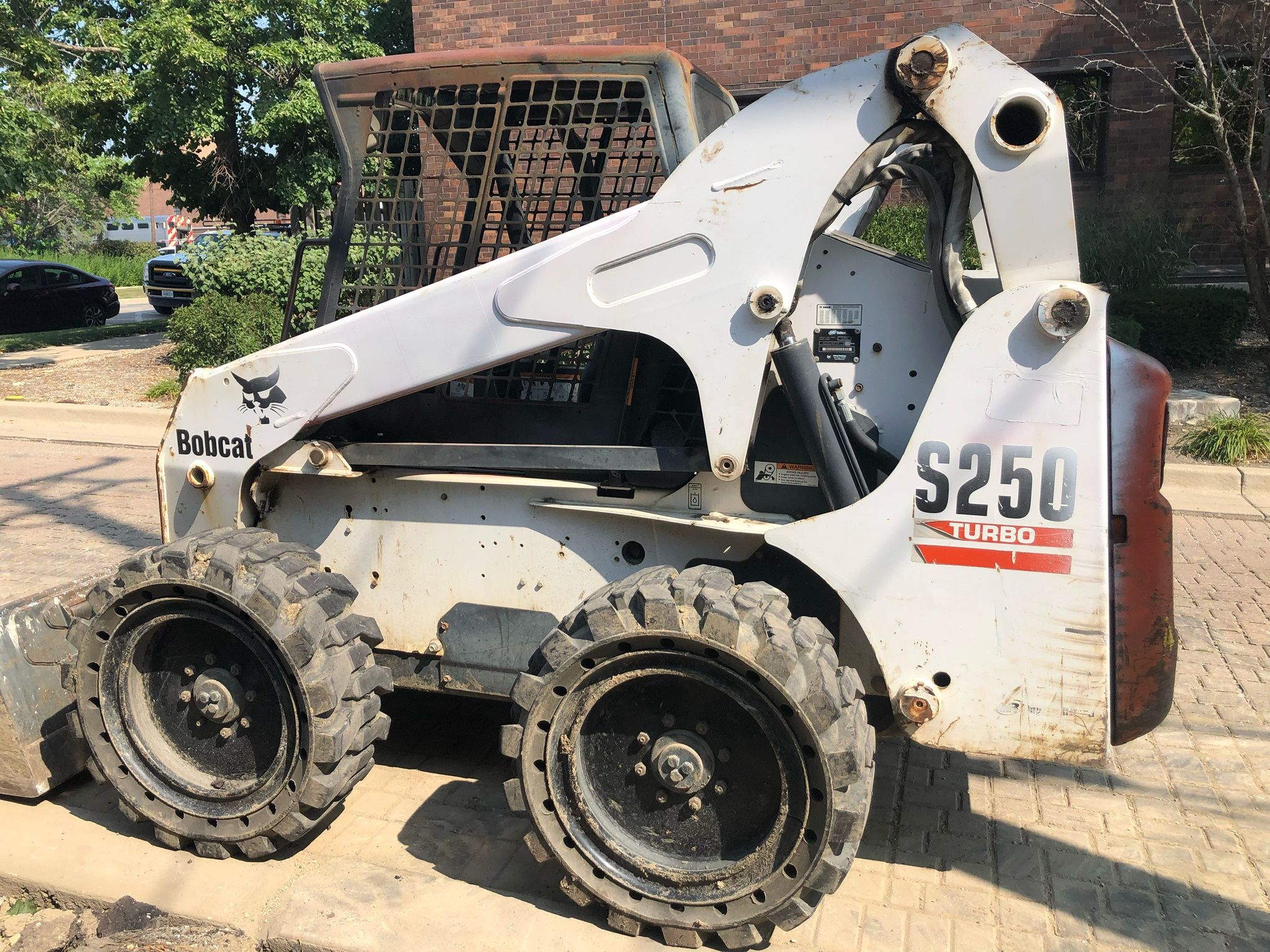 2011 S250 Bobcat