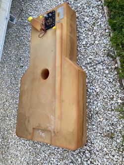 32 gallons  boat gas tank