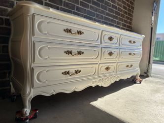 Painted dressers available!