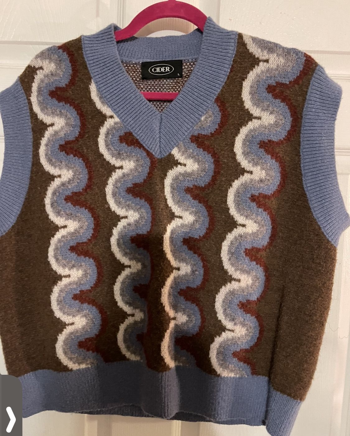 Retro Wavy Sweater Vest by Cider like new and smoke free  Size large 