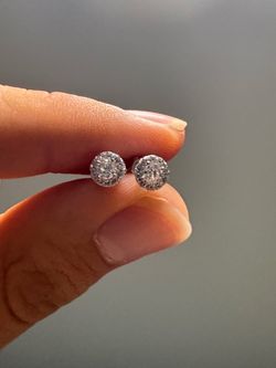 Round Moissanite Halo Crystal Stud Earrings