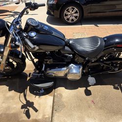 2017 Harley Davidson Softail Slim Low Miles