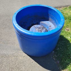 3 Platic Conteiners For Garden
