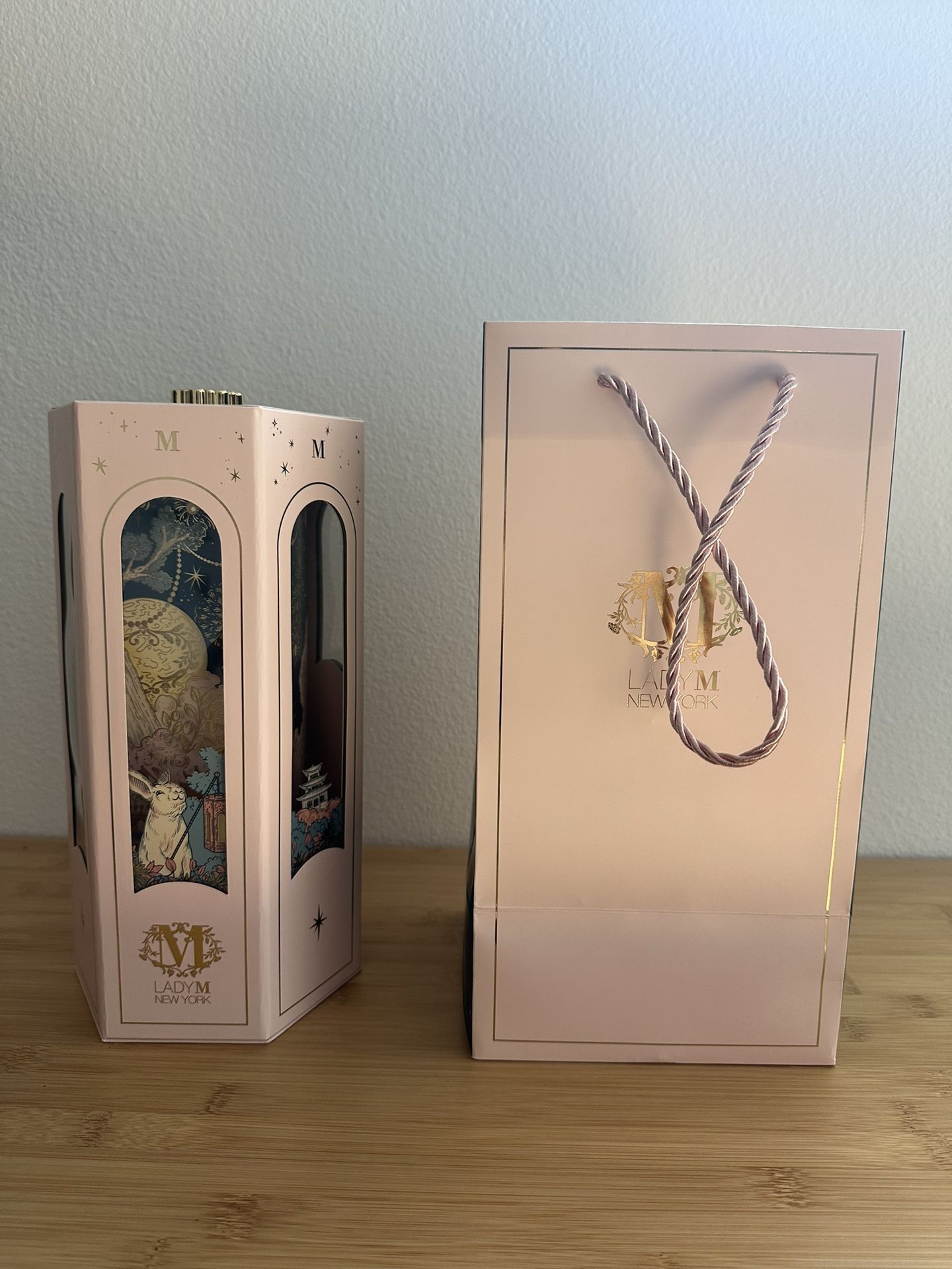 Lady M LadyM Jade Rabbit Lantern Gift Set without mooncakes Limited Box Bag