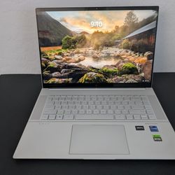 HP Envy i9, 4060RTX, 64 GB Ram, 8TB