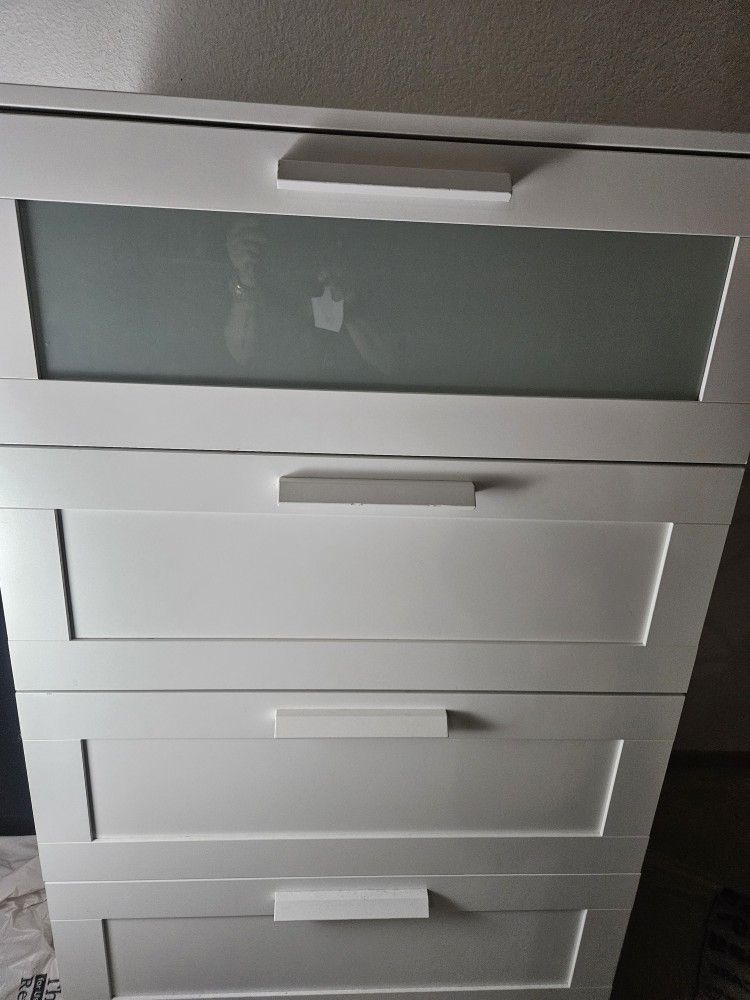 4 Drawer Dresser