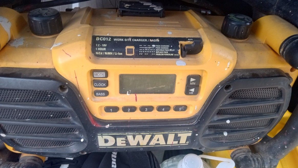 DeWalt Radio