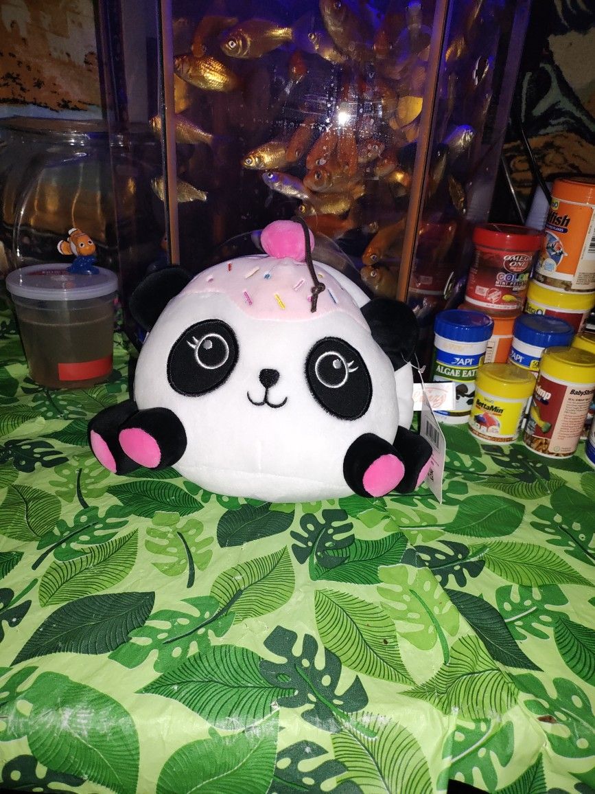 Girl's. Smoochy Pals. Pouch.$4