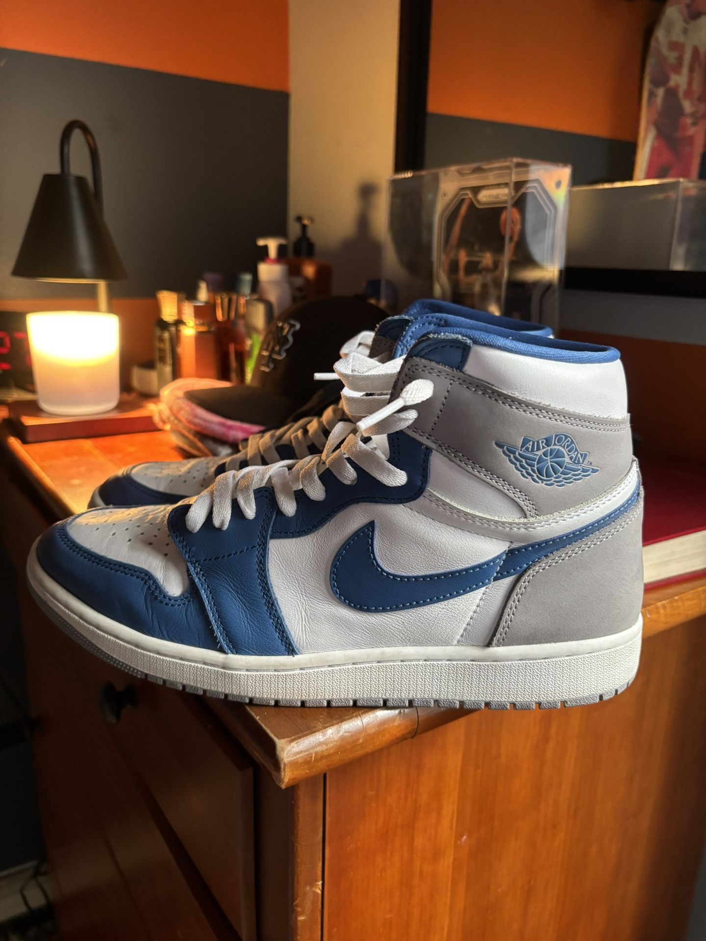 Jordan 1 True Blue 