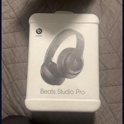 NEW Beats Studio Pro Wireless - Black