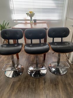 Adjustable stools!
