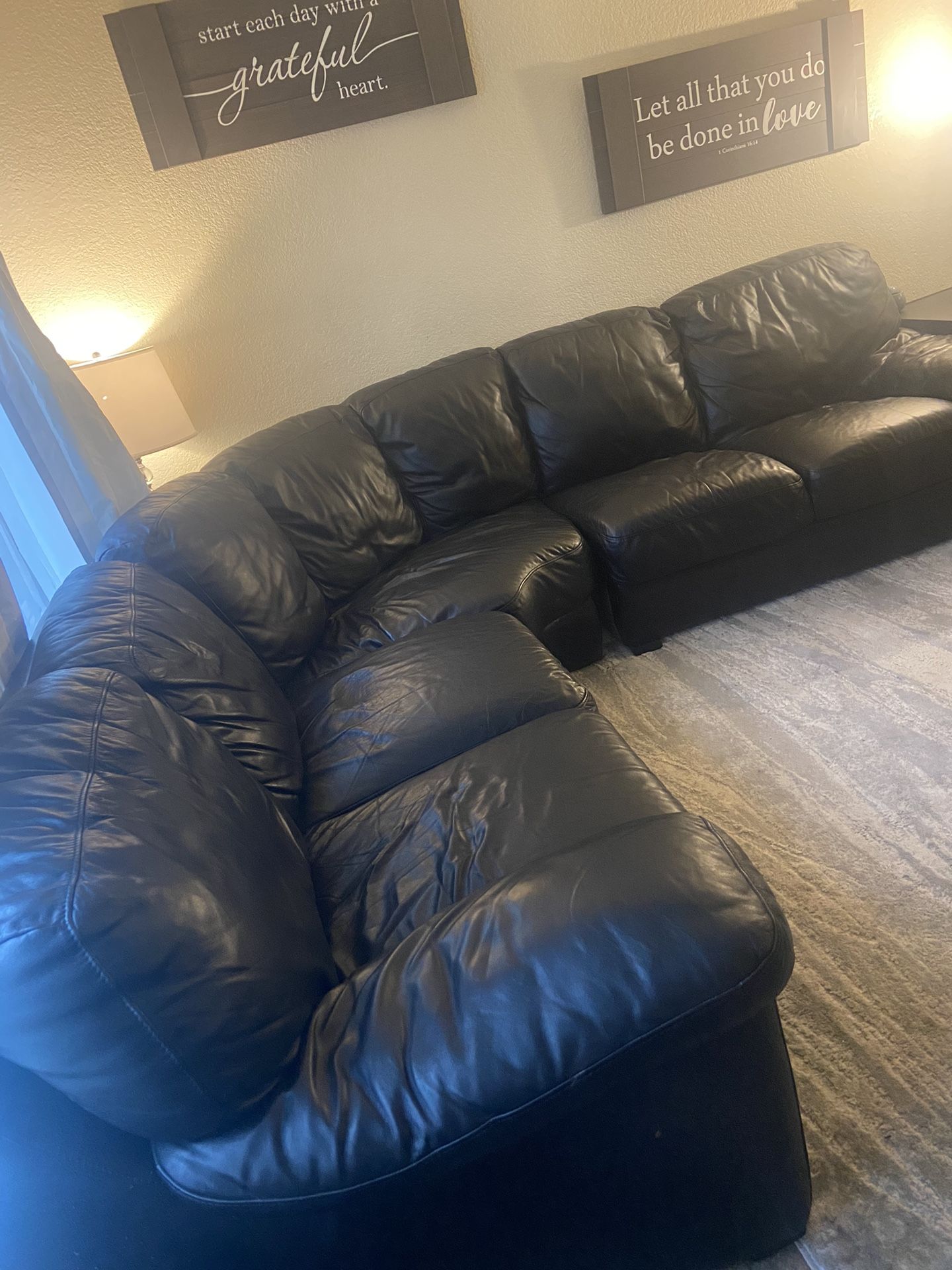 Black Sectional Couches 