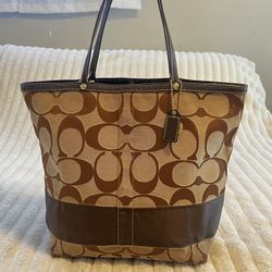 Coach Tote