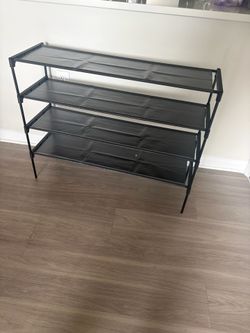 Shoe rack