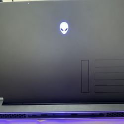 Alienware gaming Laptop M15 R7 3060 I7 12th 240hz Monitor 