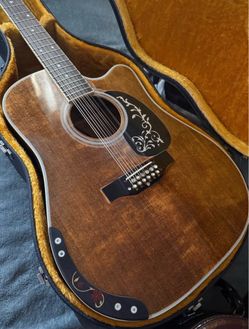 Takamine ef400sc