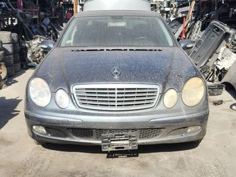 2006 Mercedes E350 RWD Parts Out