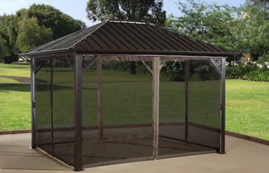 Gazebo 10x10 new in the box