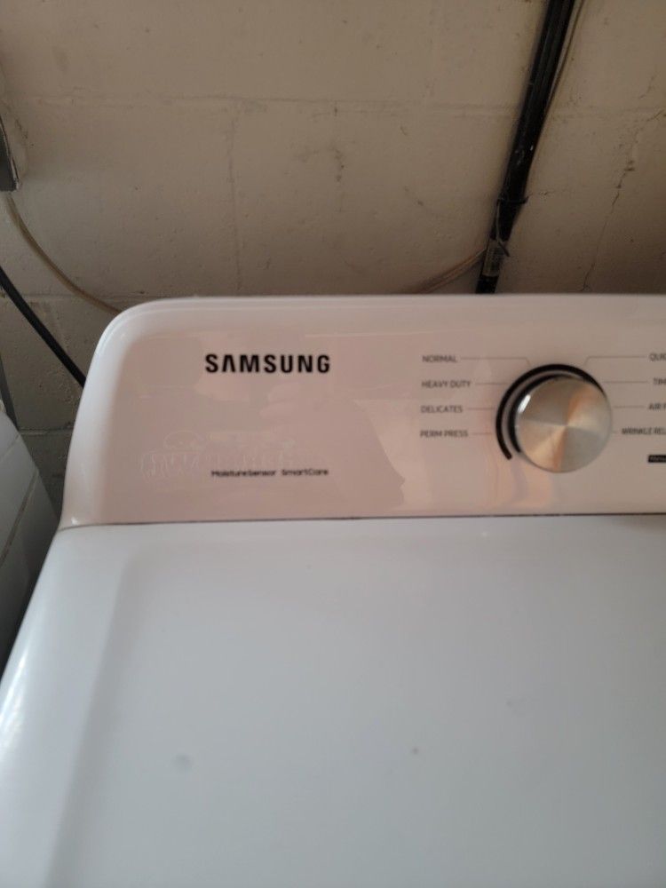 Samsung Gas Dryer Like New
