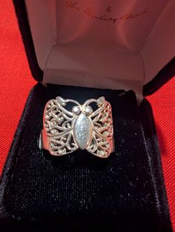 926 Silver Butterfly Ring Size 8