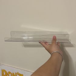 Floating shelves