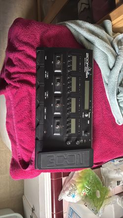 Zoom G5n pedalboard