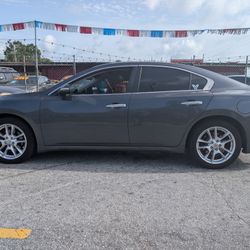 2009 Nissan Maxima 