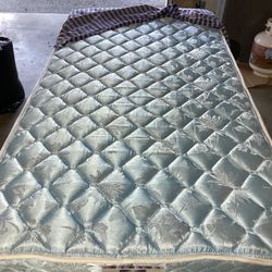 Twin Mattress (top only- no box spring)