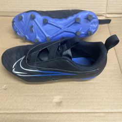 Youth Size 4.5 Football Cleats