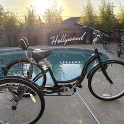 SCHWINN TOWN & COUNTRY TRICYCLE