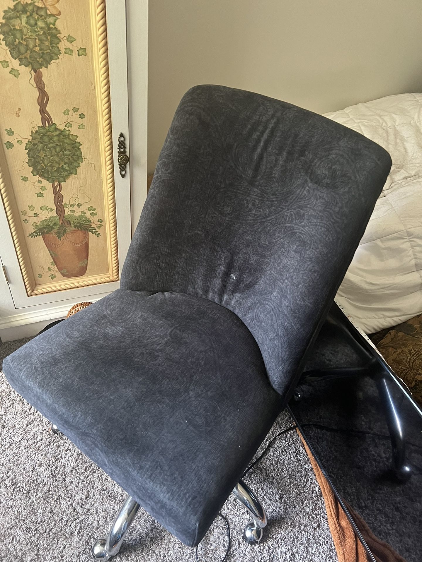 super soft patterned desk chair