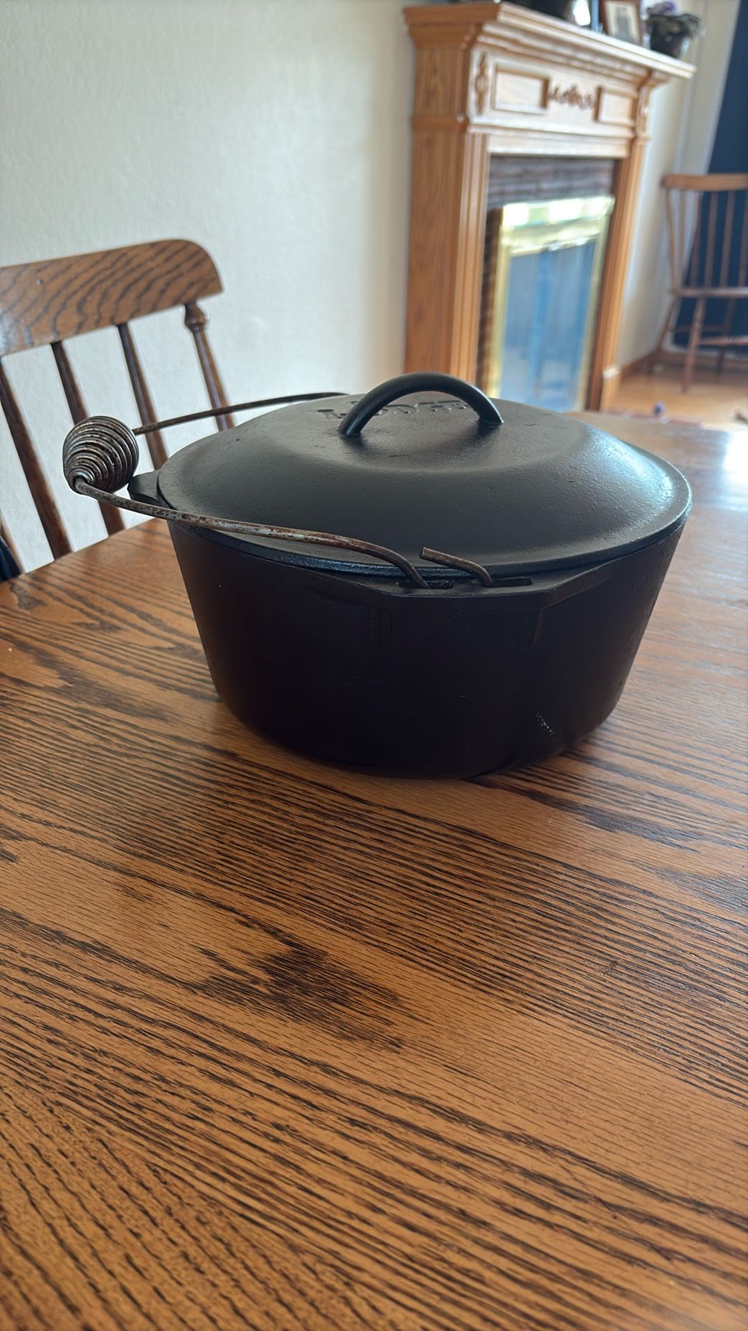 Cast Iron Dutch oven
