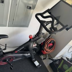 Peloton Bike