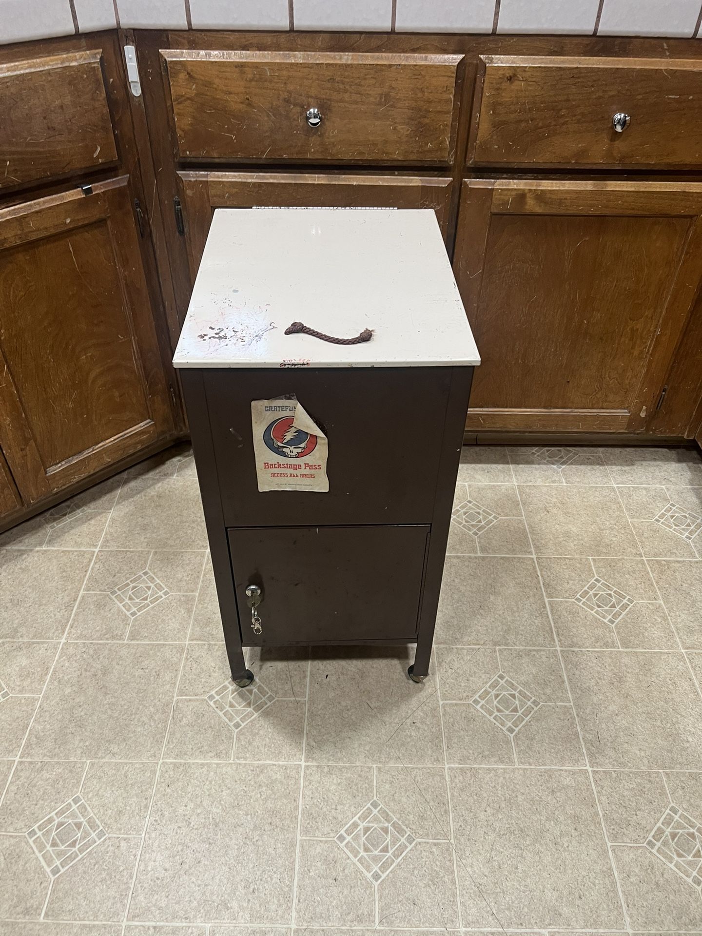 Rolling File Cabinet 