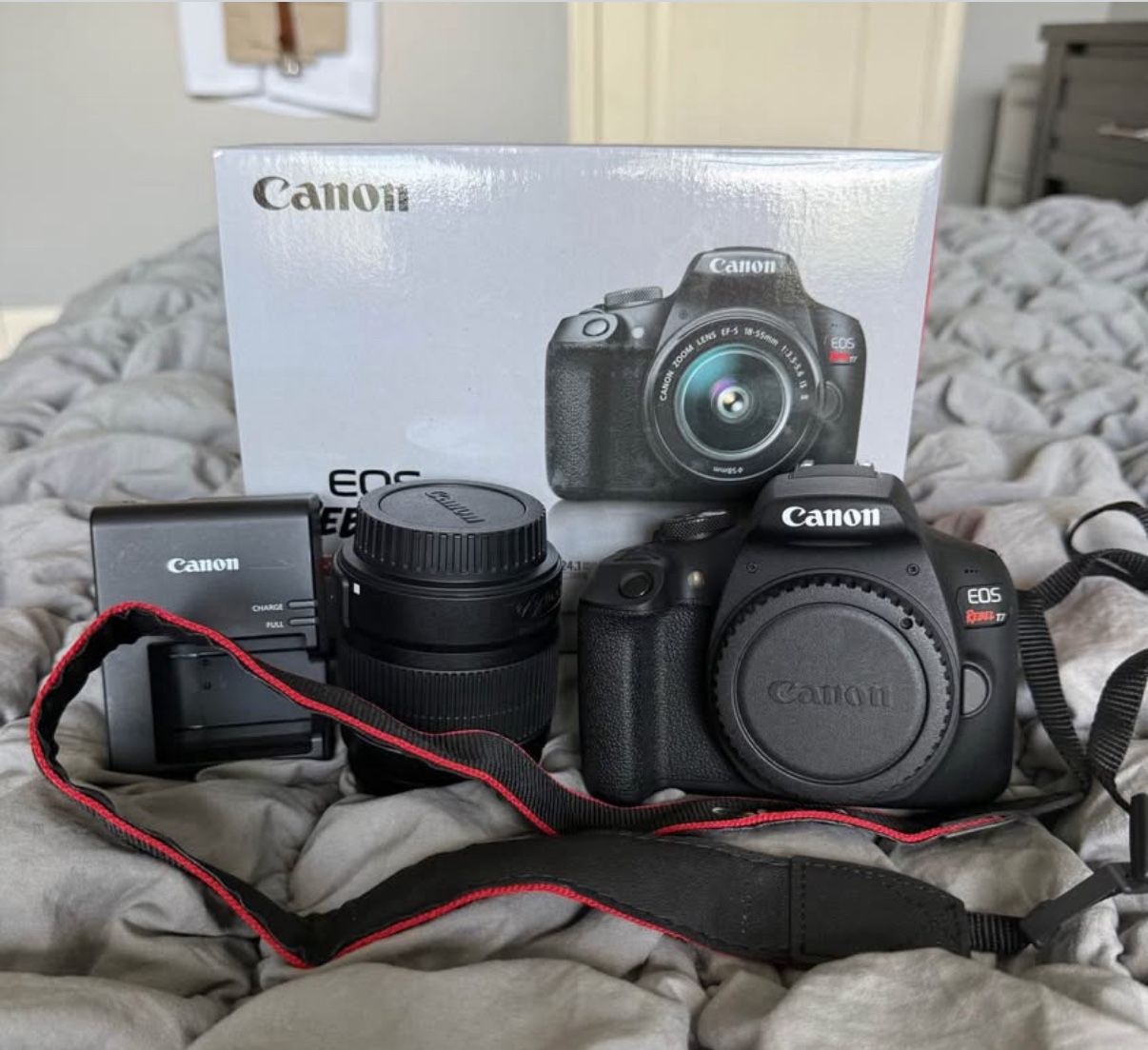 Canon EOS Rebel T7