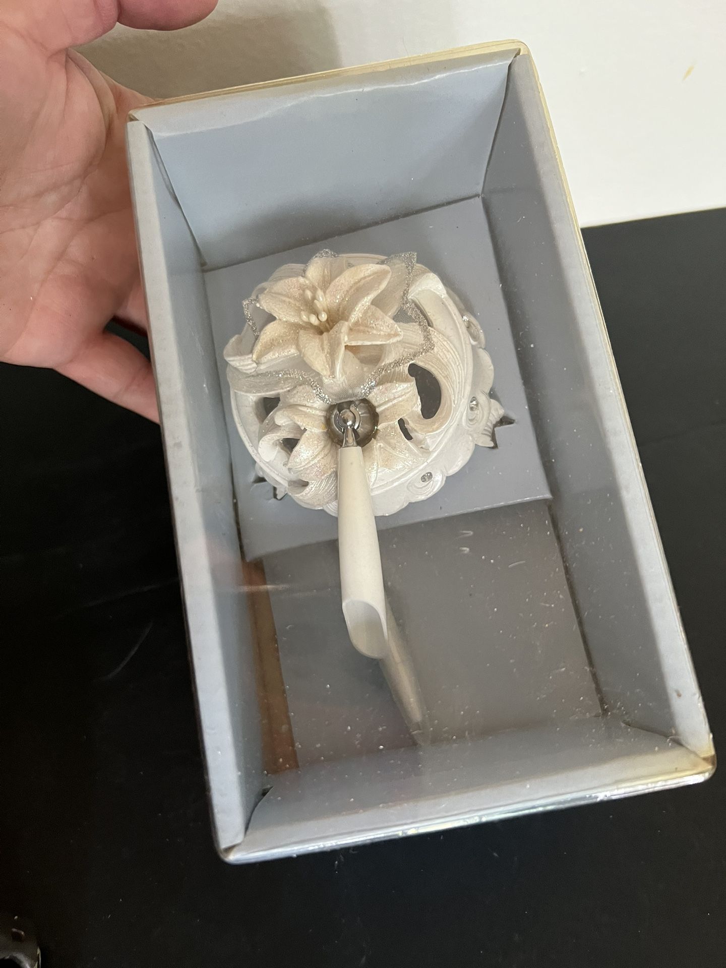 Wedding/ Special Event Pen And Holder White With Stefano Flower