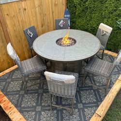 Brand New Outdoor Fire Dinning Table With Chairs Delivery Available 