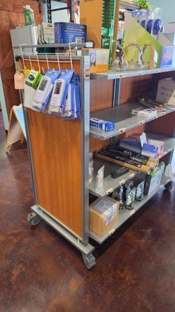 Retail gondola shelving, rolling