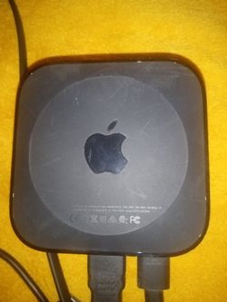 Apple Tv Model A1625 32gb 4th Generation Hd Media Streamer