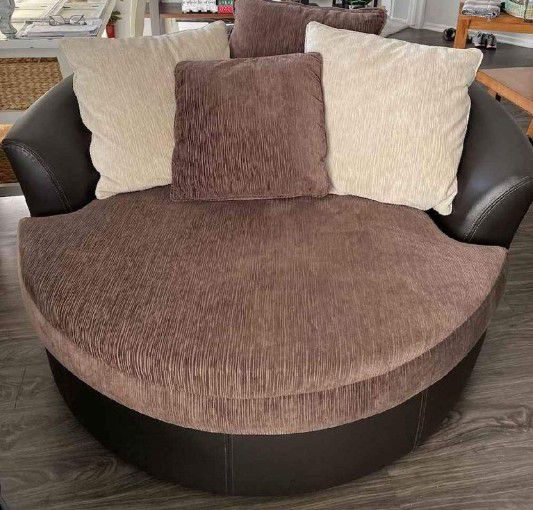 Leather and Corduroy Pillow Swivel Chair 