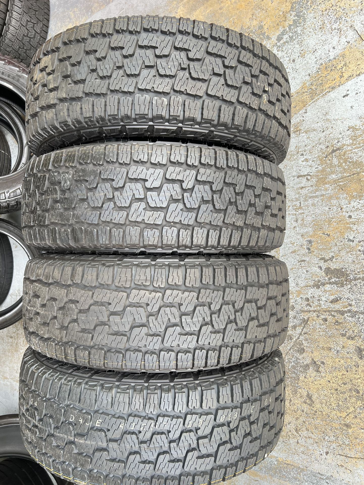 For Sale Four New Tires 275/65/20 Pirelli All Terrain New Set Dot 2024 Revian
