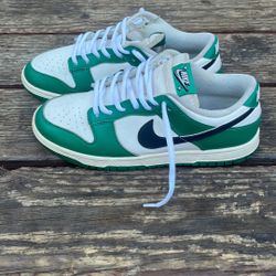 Nike Dunk Low SE( Lottery Pack Malachite Green)