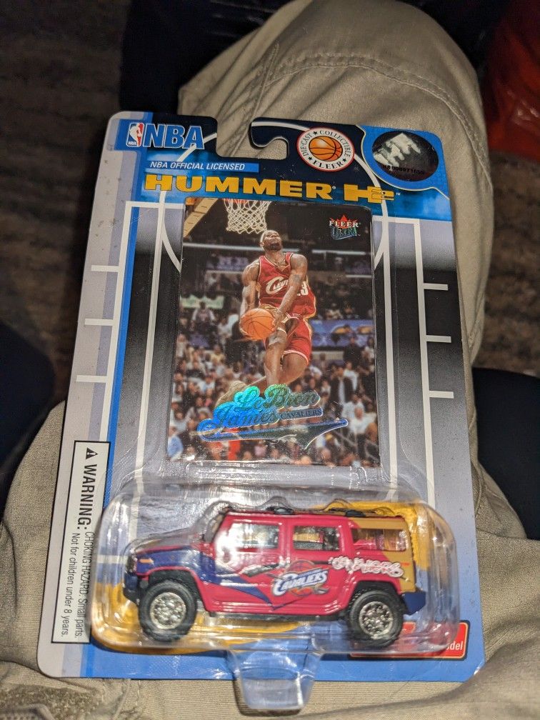 LEBRON JAMES/CARMELO ANTHONY HUMMER H2 FLEER DIE CAST