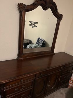 Mirror Dresser